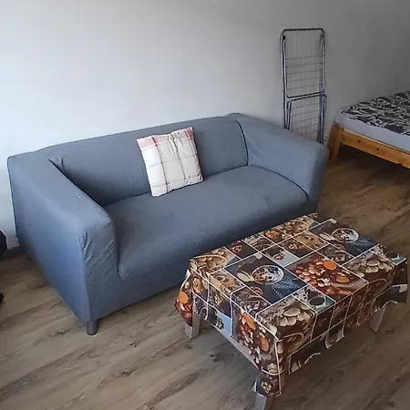 Jakosc-niska Cena-cisza I Spokoj-prywatny Na Klucz-5 Km Do Plazy-centrum 300m Skm-piwnica Na Rower غدينيا