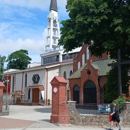 Jakosc-niska Cena-cisza I Spokoj-prywatny Na Klucz-5 Km Do Plazy-centrum 300m Skm-piwnica Na Rower 民宿